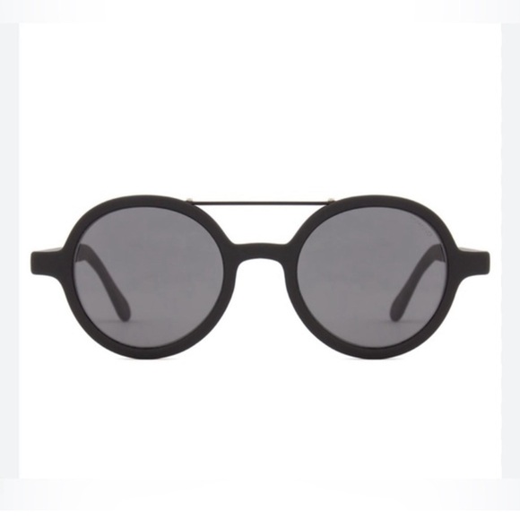 KOMONO Vivien Glossy Black Sunglasses NEW round main image 9